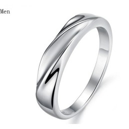 Kiváló Minőségű, Tömör  Bevonatú Titán Gyűrű Szerelmeseknek
