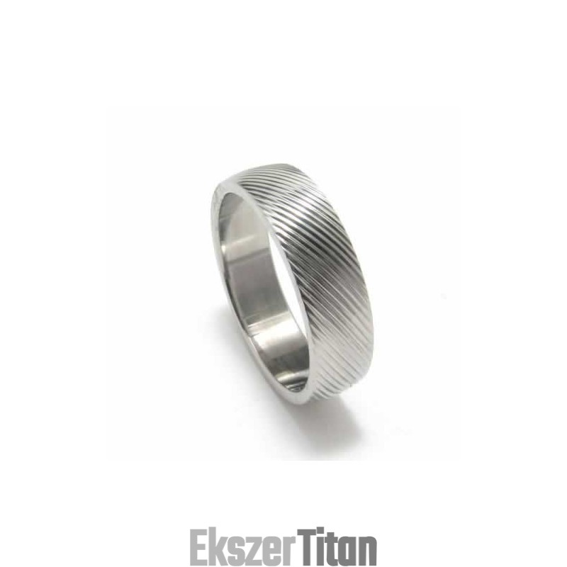 Titán Gyűrű, Keresztbe Őrölt, 6 Mm-Es Köves Szegéllyel